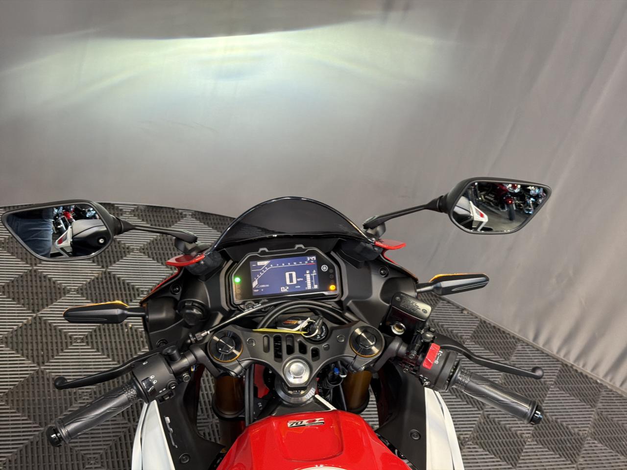 2026 Yamaha YZF R3 70TH Anniversary Edition for Sale | Moon